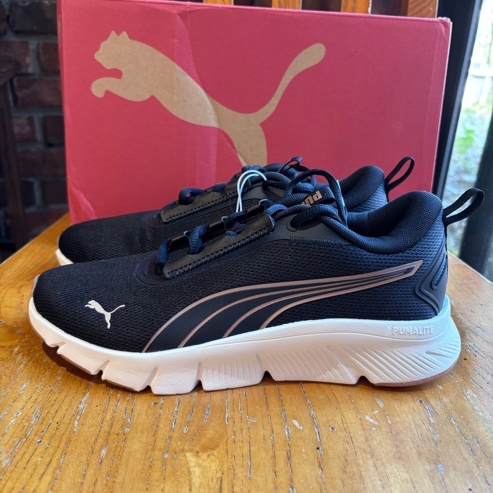 Puma womens Focus Lite athletic workout sporty sneakers black 7.5